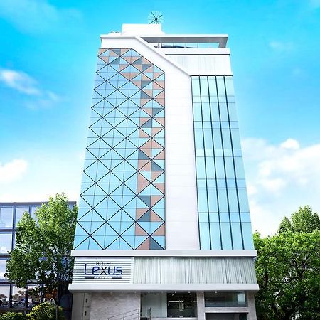 Hotel Lexus Rangum Exterior foto
