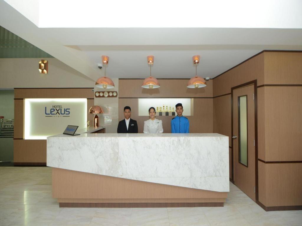 Hotel Lexus Rangum Exterior foto